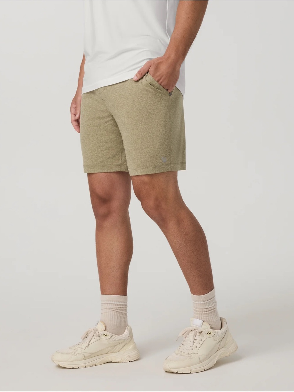 NWT⚡️Vuori Ponto Performance Short 7"